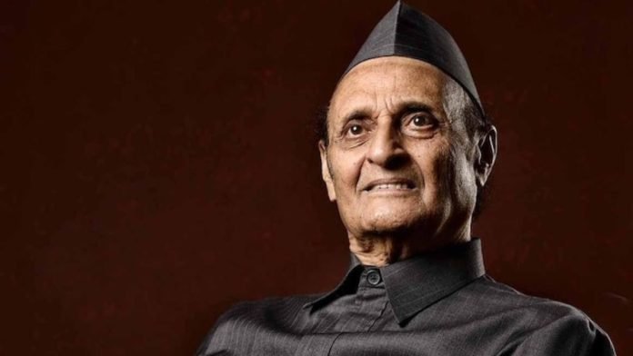 Dr Karan Singh