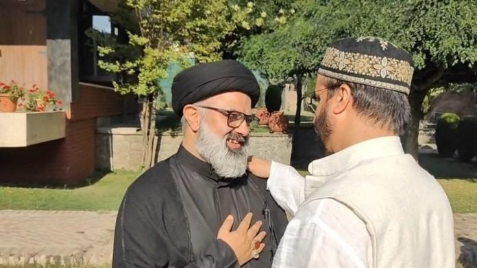 Mirwaiz Umar Farooq with a Shia religious leader Mirwaiz Umar Farooq with a Shia religious leader
