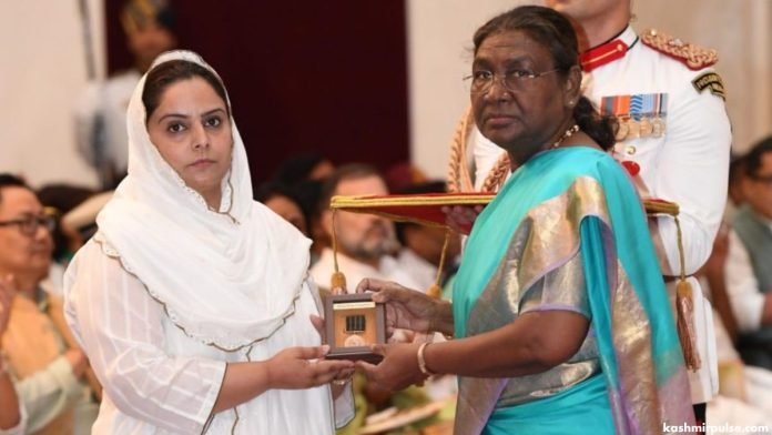 President confers 36 Gallantry awards, including 5 for J&K Police