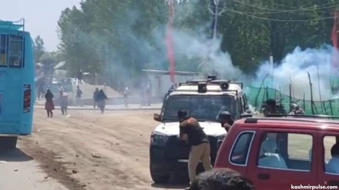Violent clash erupts over water scarcity in Baramulla