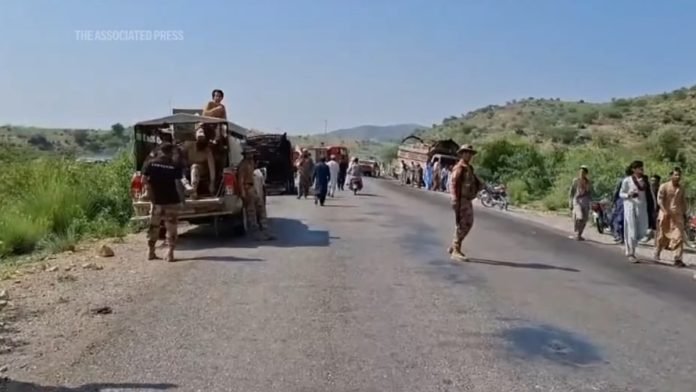 Gunmen kill 23 passengers in targeted attack on ethnic Punjabis in Balochistan