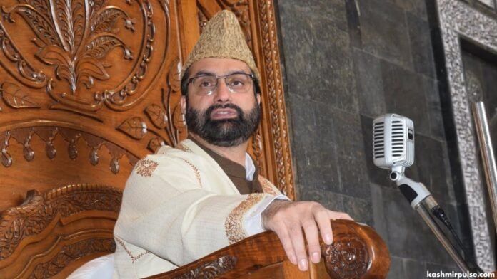 Kashmir's chief cleric Mirwaiz Umar Farooq during Friday sermon in Jamia Masjid Srinagar Kashmir's chief cleric Mirwaiz Umar Farooq during Friday sermon in Jamia Masjid Srinagar