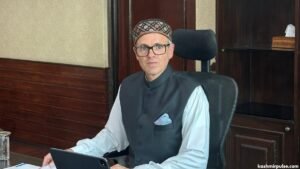 Omar Abdullah calls for probe into fresh threats to Kashmiri Pandit employees