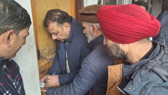 5 unlicensed dental labs shut in Pulwama amid hygiene and safety concerns 5 unlicensed dental labs shut in Pulwama amid hygiene and safety concerns