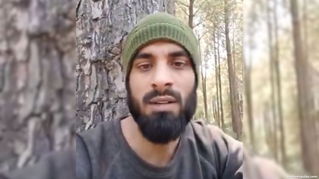 Army sepoy, Dlhair Mushtaq Sofi seen in a viral video Army sepoy, Dlhair Mushtaq Sofi seen in a viral video