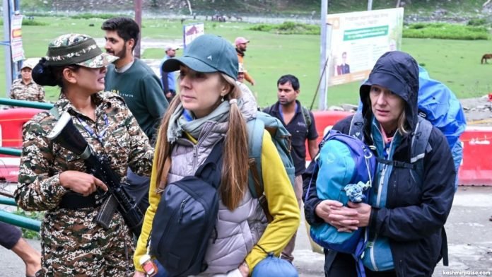 Foreigners undertake Amarnath Yatra