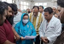 Sakina Itoo’s visit to District Hospital Pulwama stirs debate over healthcare reforms Sakina Itoo's visit to District Hospital Pulwama