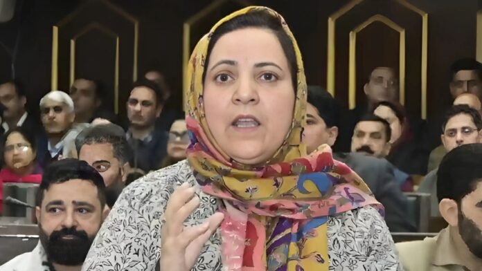 Sakina Itoo