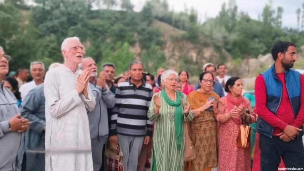 Kashmiri Pandits visit historic Bhairav Cave in Budgam after 36 years amid tears and embraces Kashmiri Pandits visit historic Bhairav Cave in Budgam after 36 years amid tears and embraces