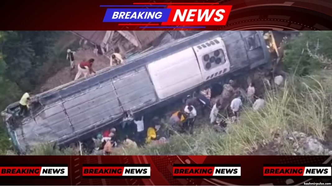 31 Amarnath pilgrims injured as bus plunges into gorge in Ganderbal 31 Amarnath pilgrims injured as bus plunges into gorge in Ganderbal