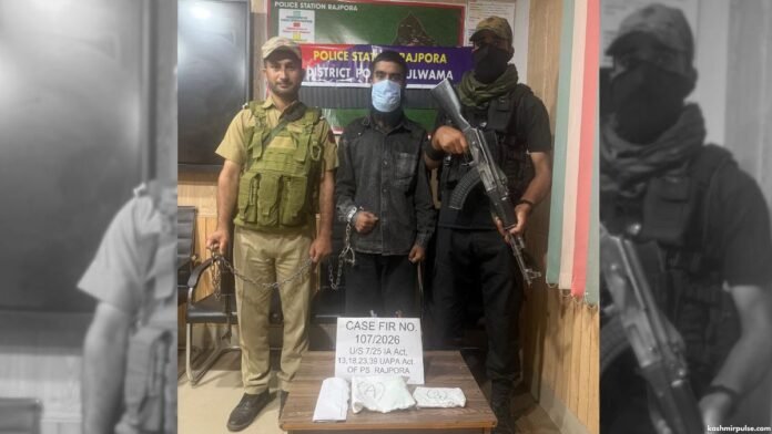Pulwama Police apprehend suspect with hand grenade in joint operation