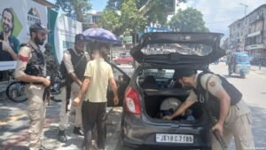 Security stepped up across Srinagar ahead of Independence Day
