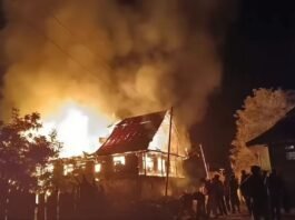10 houses gutted in overnight fire in Kishtwar