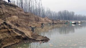 Illegal sand mining alleged near Flood Control office in Pampore