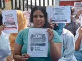 J&K medical interns continue indefinite strike