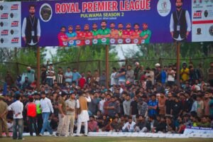 Royal Premier League final draws thousands to Pulwama amid traffic congestion