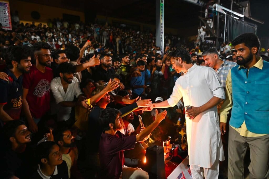 Royal Premier League final draws thousands to Pulwama