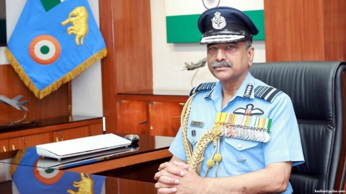 Ashutosh Dixit takes over as 29th Chief of Air Staff Ashutosh Dixit takes over as 29th Chief of Air Staff