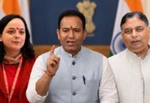 J&K BJP leaders demand Kharge’s apology over ‘Modi Ka Baap Bhi Jayega’ remark J&K BJP leaders including Sunil Kumar Sharma, Sat Paul Sharma and Shagun Parihar