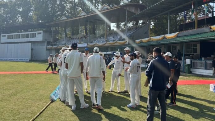 J&K restrict Rest of India to 237 on opening day of Irani Cup